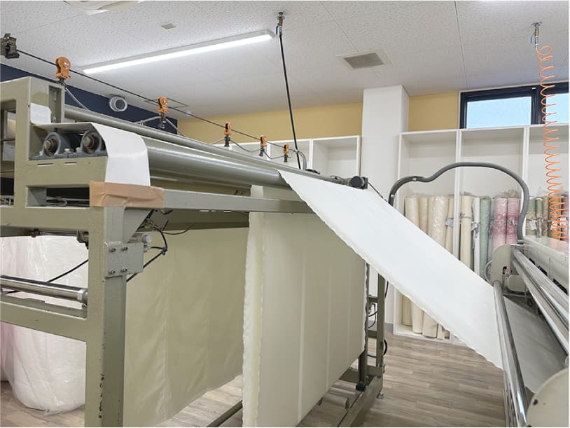 生地縫製マシーン