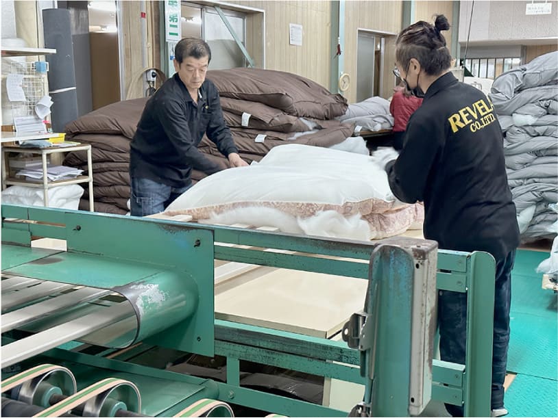 大人2人がかりでの作業は重量度