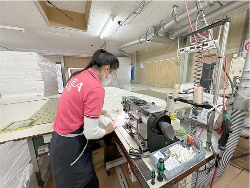 バイヤステープ付けミシン作業工程